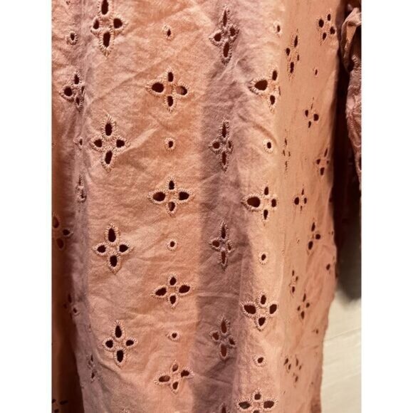 NEW‎ Status by Chenault Women's Mixed Pattern Cotton Eyelet Top - Picture 5 of 7